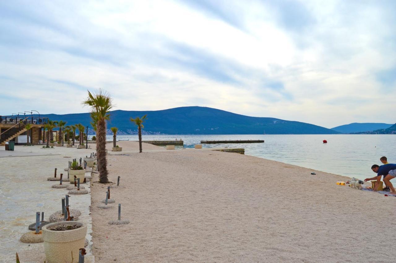 Tivat Apartments エクステリア 写真