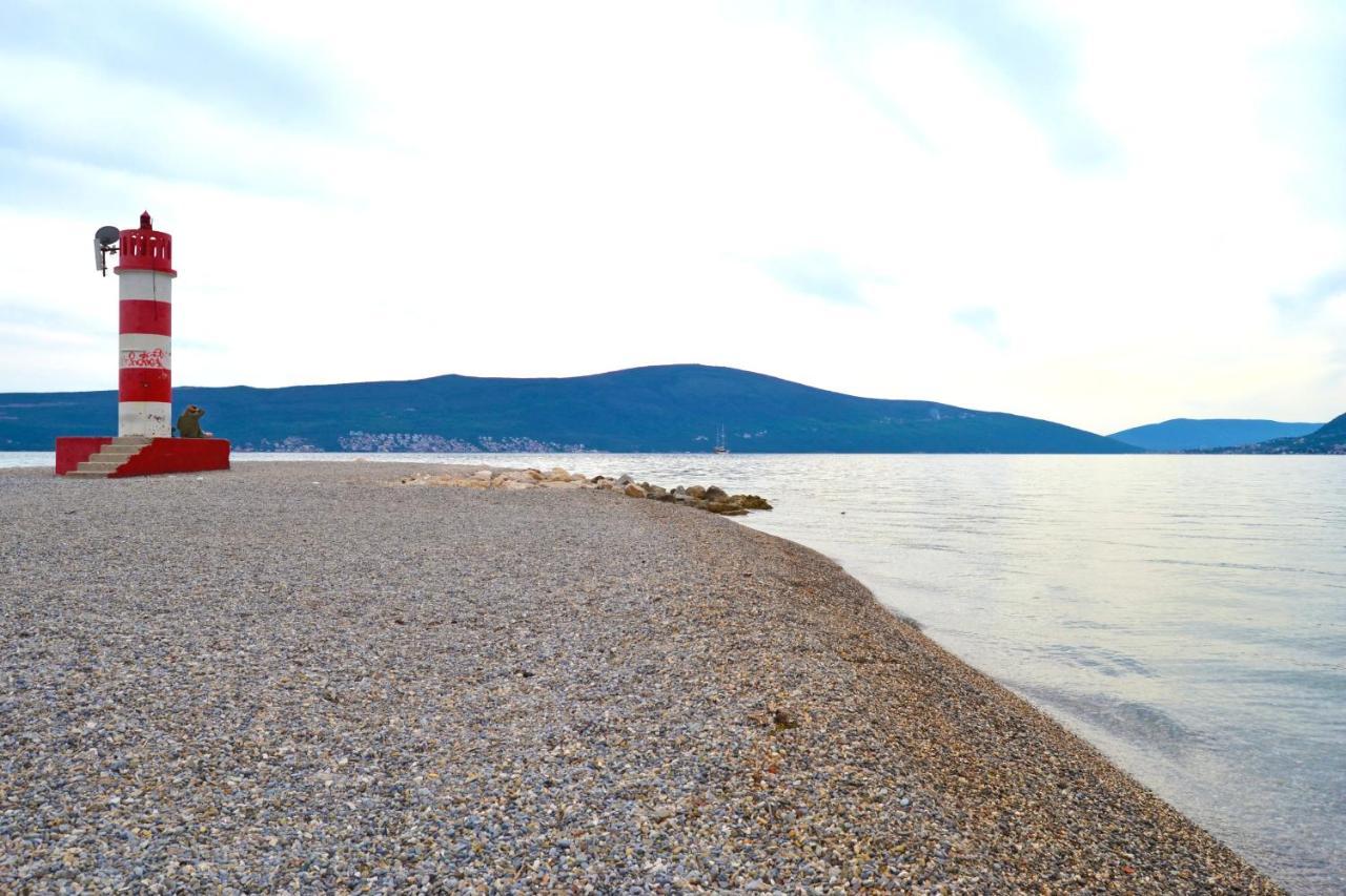 Tivat Apartments エクステリア 写真