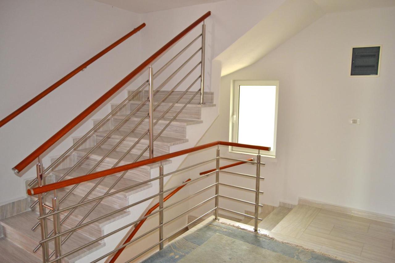 Tivat Apartments エクステリア 写真