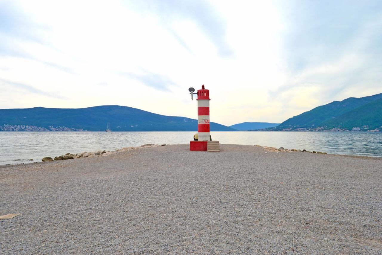 Tivat Apartments エクステリア 写真