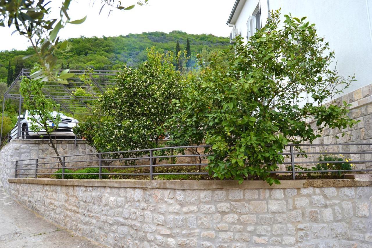 Tivat Apartments エクステリア 写真