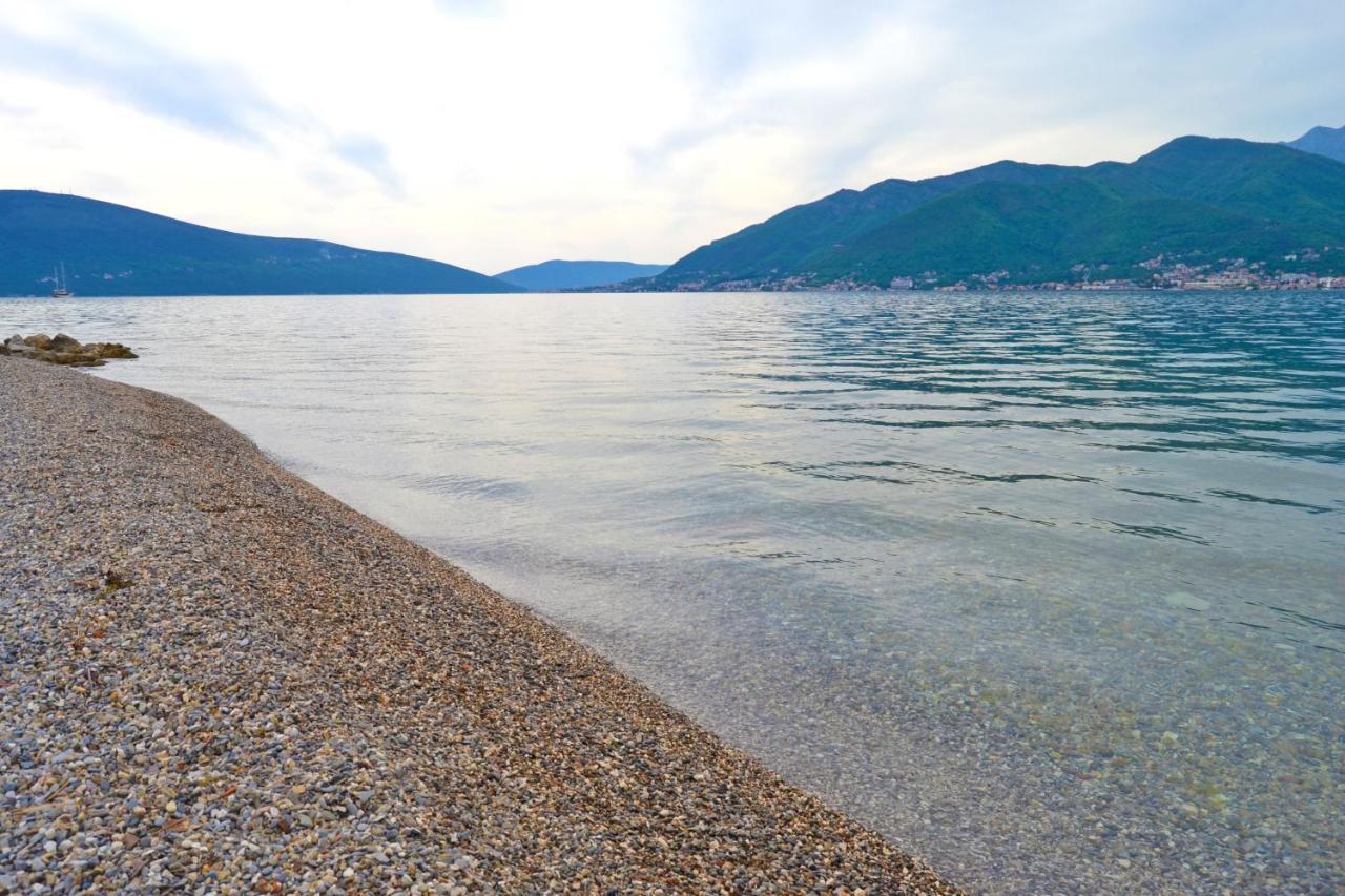 Tivat Apartments エクステリア 写真